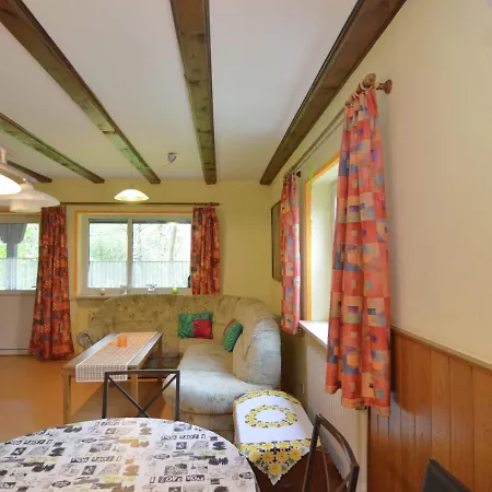 Σπίτι διακοπών Cozy Holiday In With Lake Nearby *
